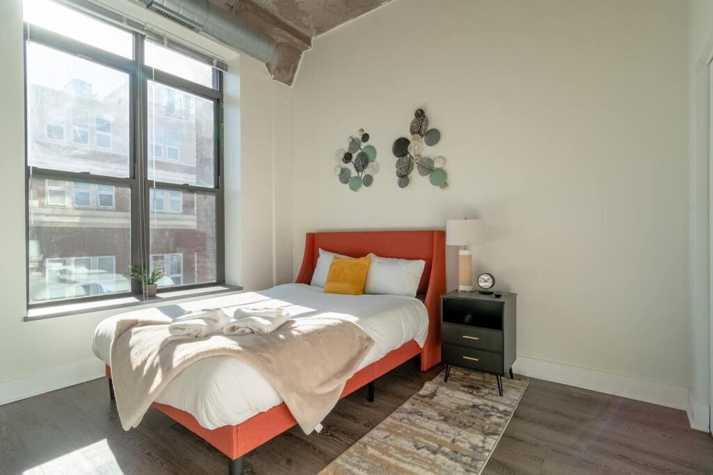 Spacious 2Br Vacation Rental With City View, Optional Parking And Gym Near Mccormick Place & Downtown Chicago Attractions Exterior photo
